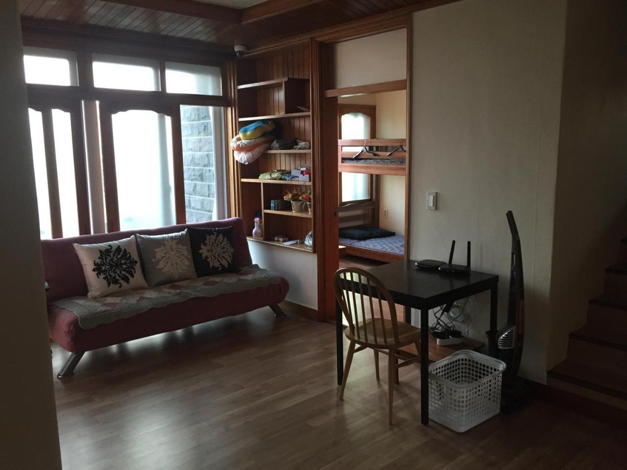 Jeju Guesthouse Bagian luar foto